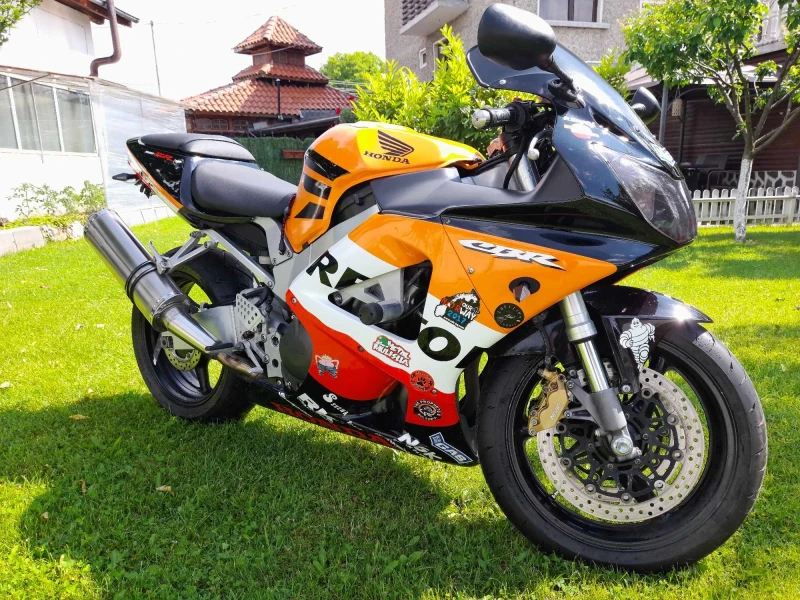 Honda Cbr 929, снимка 3 - Мотоциклети и мототехника - 48699740