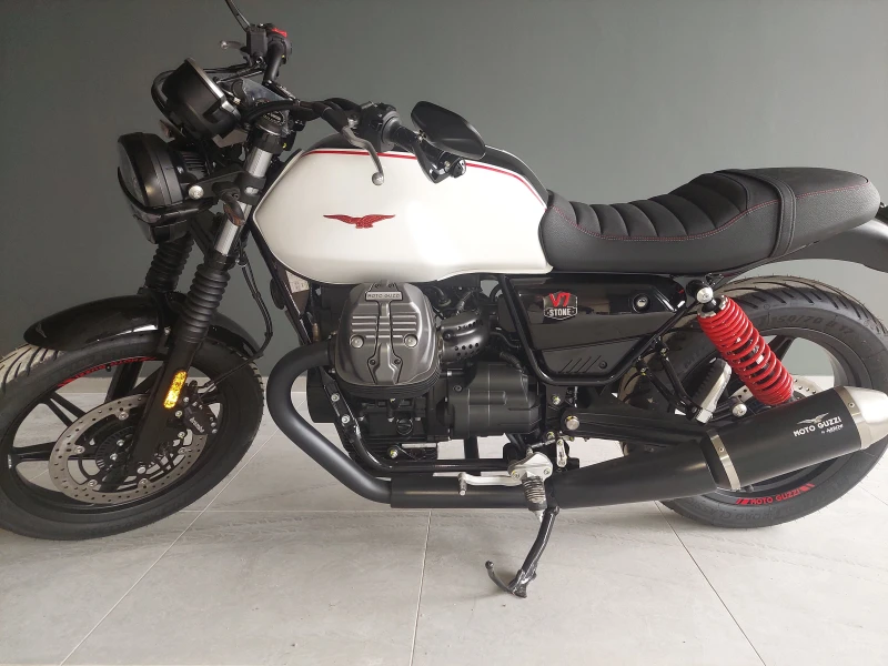 Moto Guzzi V v7 Stone Ten, снимка 3 - Мотоциклети и мототехника - 49854680