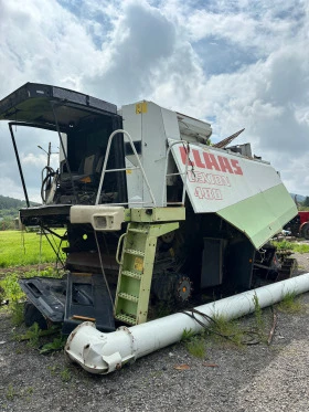      Claas Lexion480, Mega208-218, Dominator108