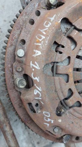 Съединител за Toyota  Yaris 05г., снимка 1