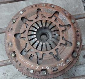 Съединител за Toyota  Yaris 05г., снимка 2