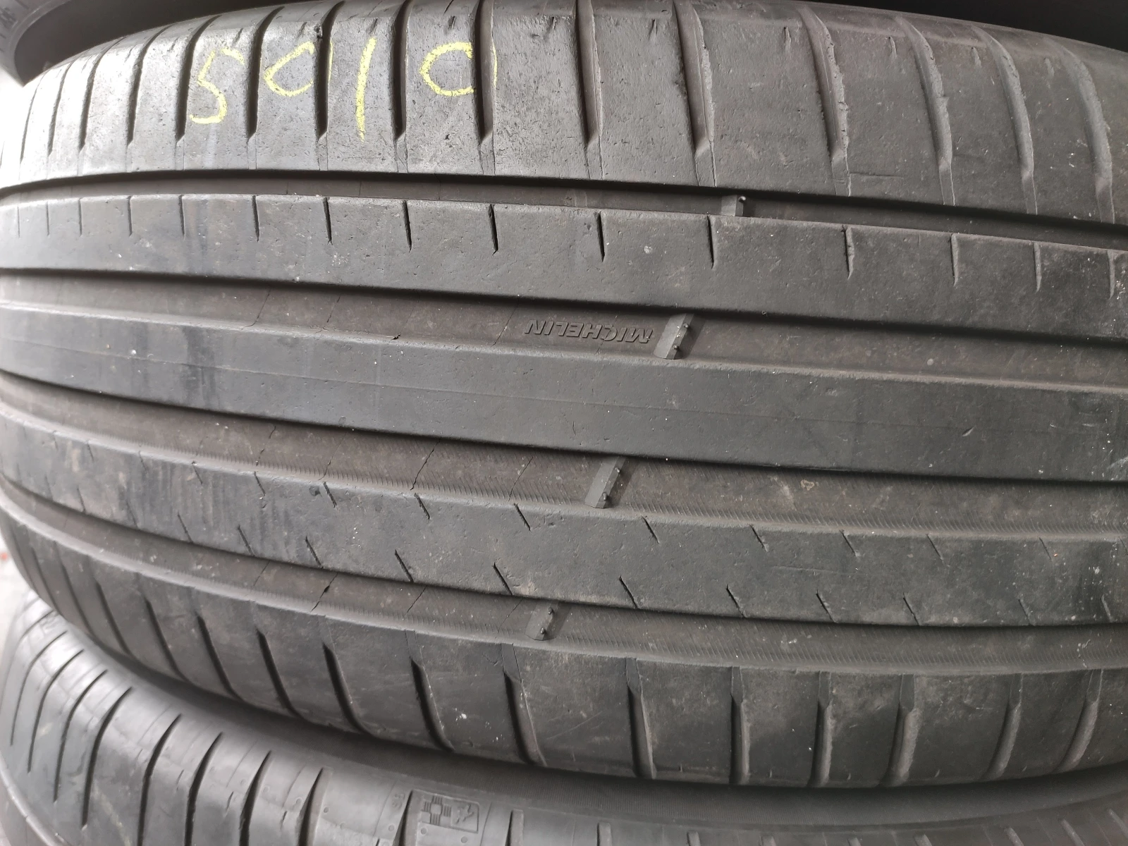 Гуми Летни 235/55R19, снимка 5 - Гуми и джанти - 55478877