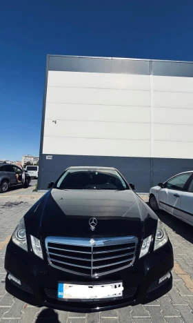 Mercedes-Benz E 350, снимка 1