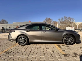 Toyota Camry 2, 5 HYBRID, снимка 1