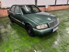 Mercedes-Benz C 180, снимка 3