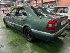 Mercedes-Benz C 180, снимка 6