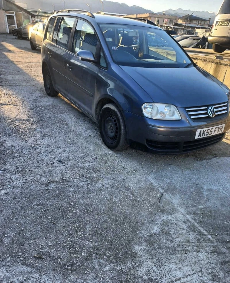 VW Touran, снимка 1 - Автомобили и джипове - 39832352