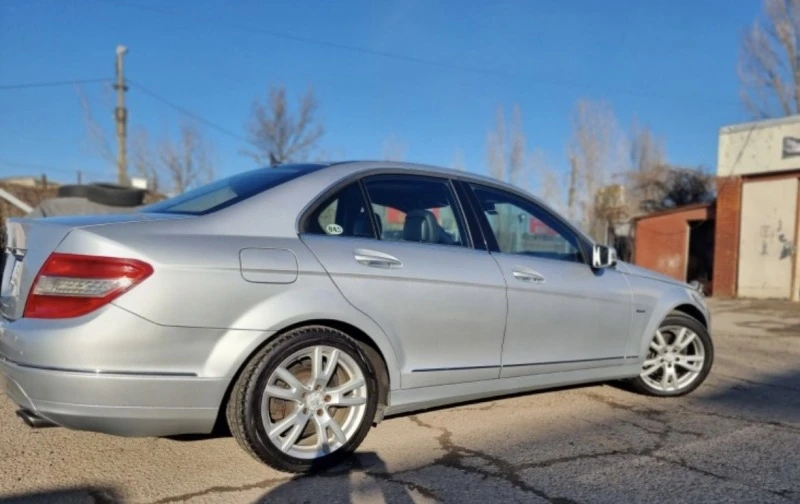 Mercedes-Benz C 280, снимка 6 - Автомобили и джипове - 47310377