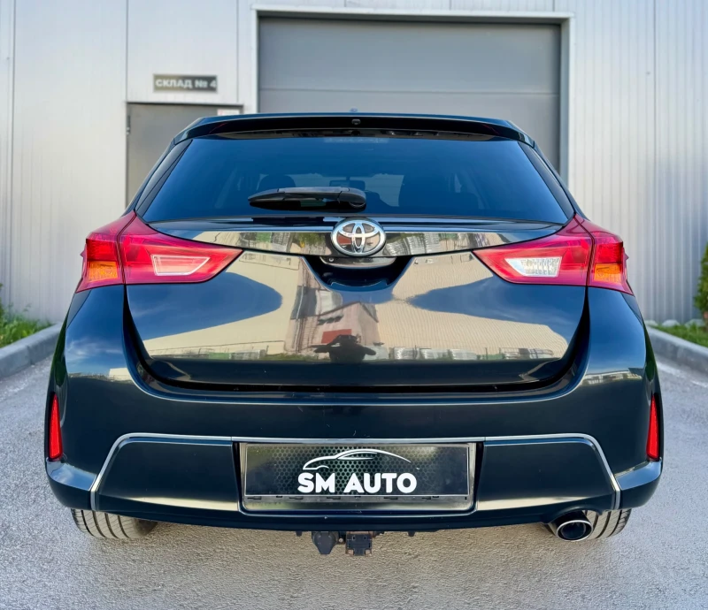 Toyota Auris 2.0D4D PANO, снимка 4 - Автомобили и джипове - 50157121