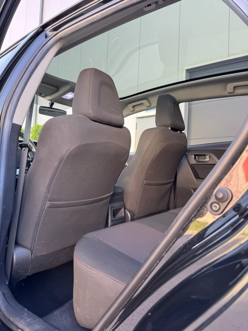 Toyota Auris 2.0D4D PANO, снимка 15 - Автомобили и джипове - 50157121