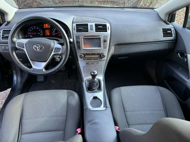 Toyota Avensis, снимка 9 - Автомобили и джипове - 52179730