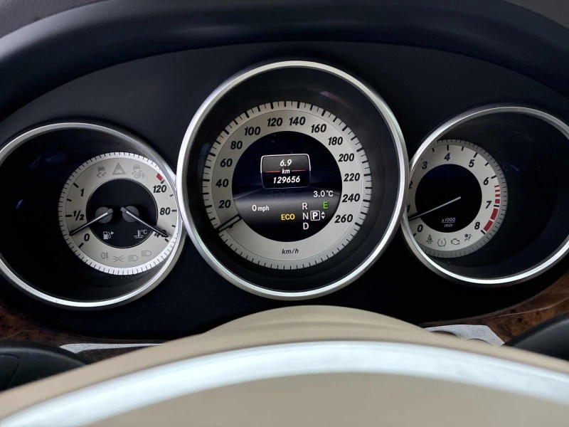 Mercedes-Benz CLS 550 4.7L V8 BITURBO , снимка 8 - Автомобили и джипове - 52992200