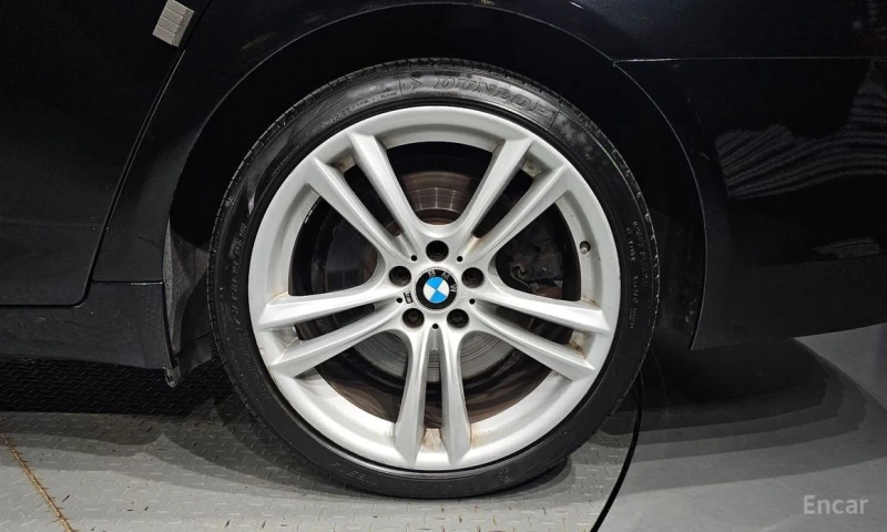 BMW 750, снимка 5 - Автомобили и джипове - 52805656