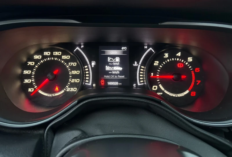 Fiat Tipo 1.4 i / NAVI / LED / 166000 km., снимка 11 - Автомобили и джипове - 52868497