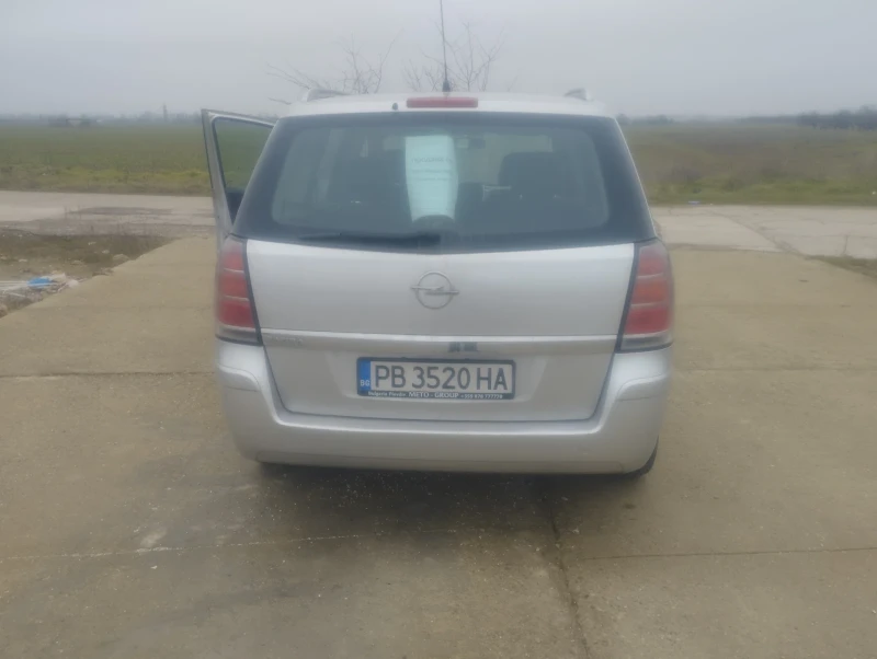 Opel Zafira 1.9, снимка 7 - Автомобили и джипове - 53220979