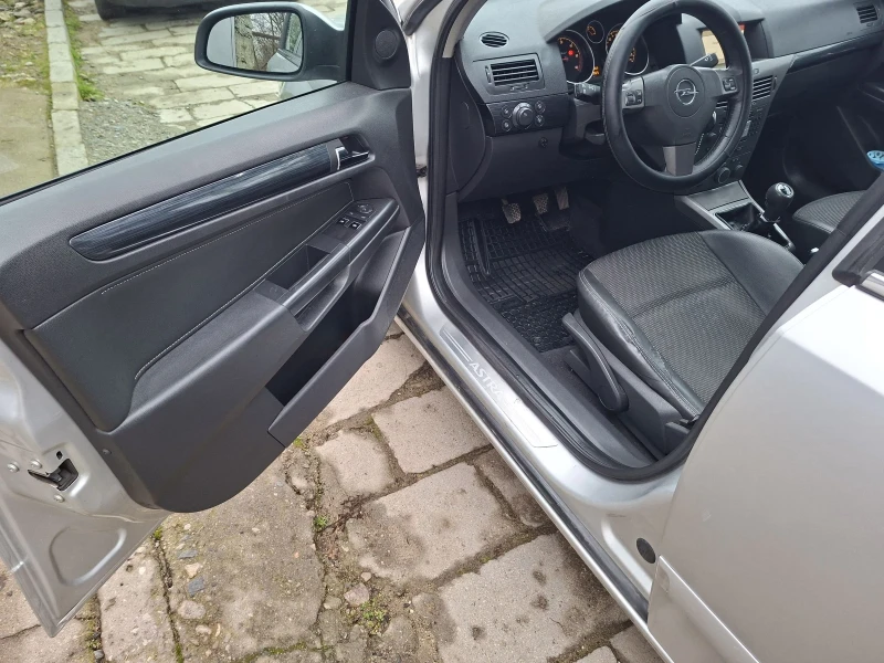 Opel Astra, снимка 6 - Автомобили и джипове - 53291038