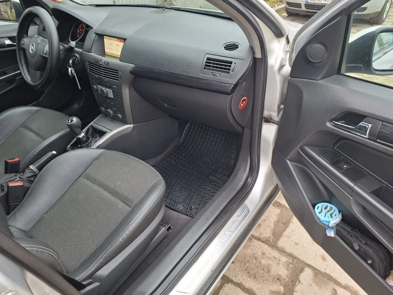 Opel Astra, снимка 9 - Автомобили и джипове - 53291038