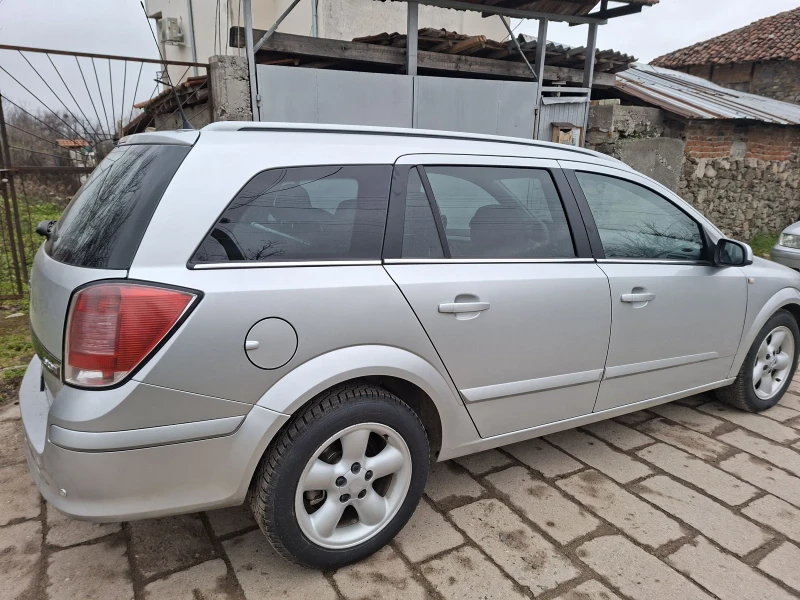 Opel Astra, снимка 4 - Автомобили и джипове - 53291038