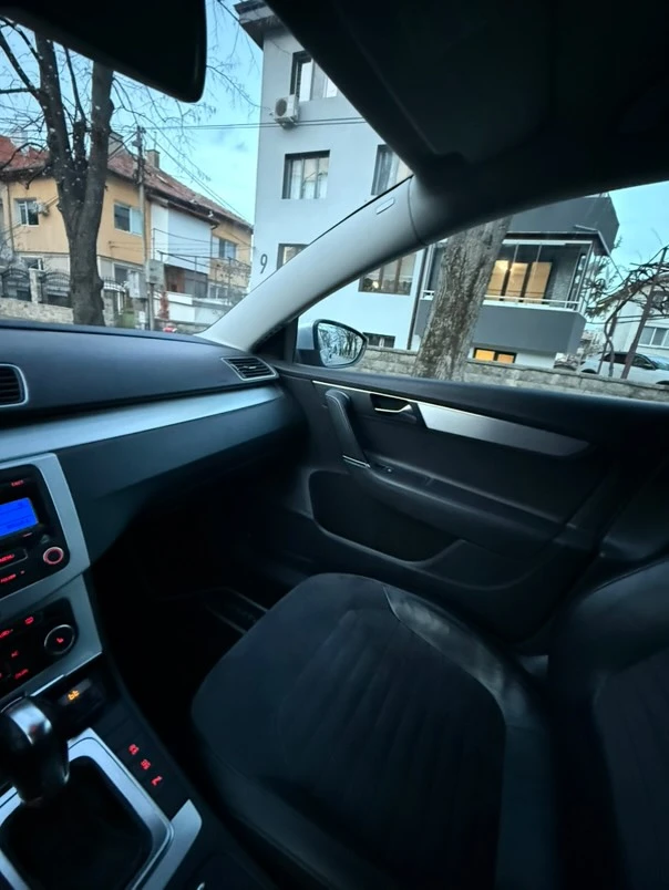 VW Passat, снимка 11 - Автомобили и джипове - 52579656