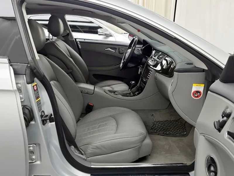 Mercedes-Benz CLS 350 V6 W219, снимка 11 - Автомобили и джипове - 55948164