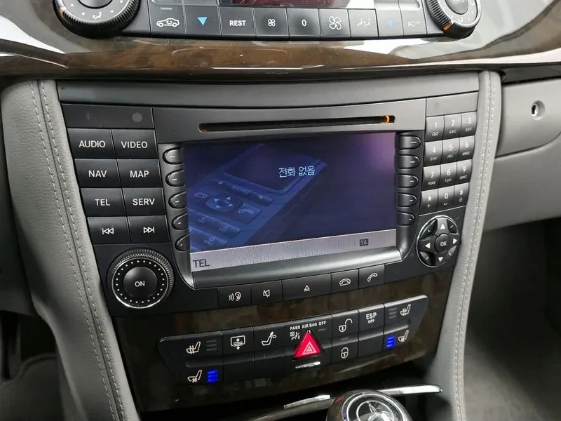 Mercedes-Benz CLS 350 V6 W219, снимка 15 - Автомобили и джипове - 55948164