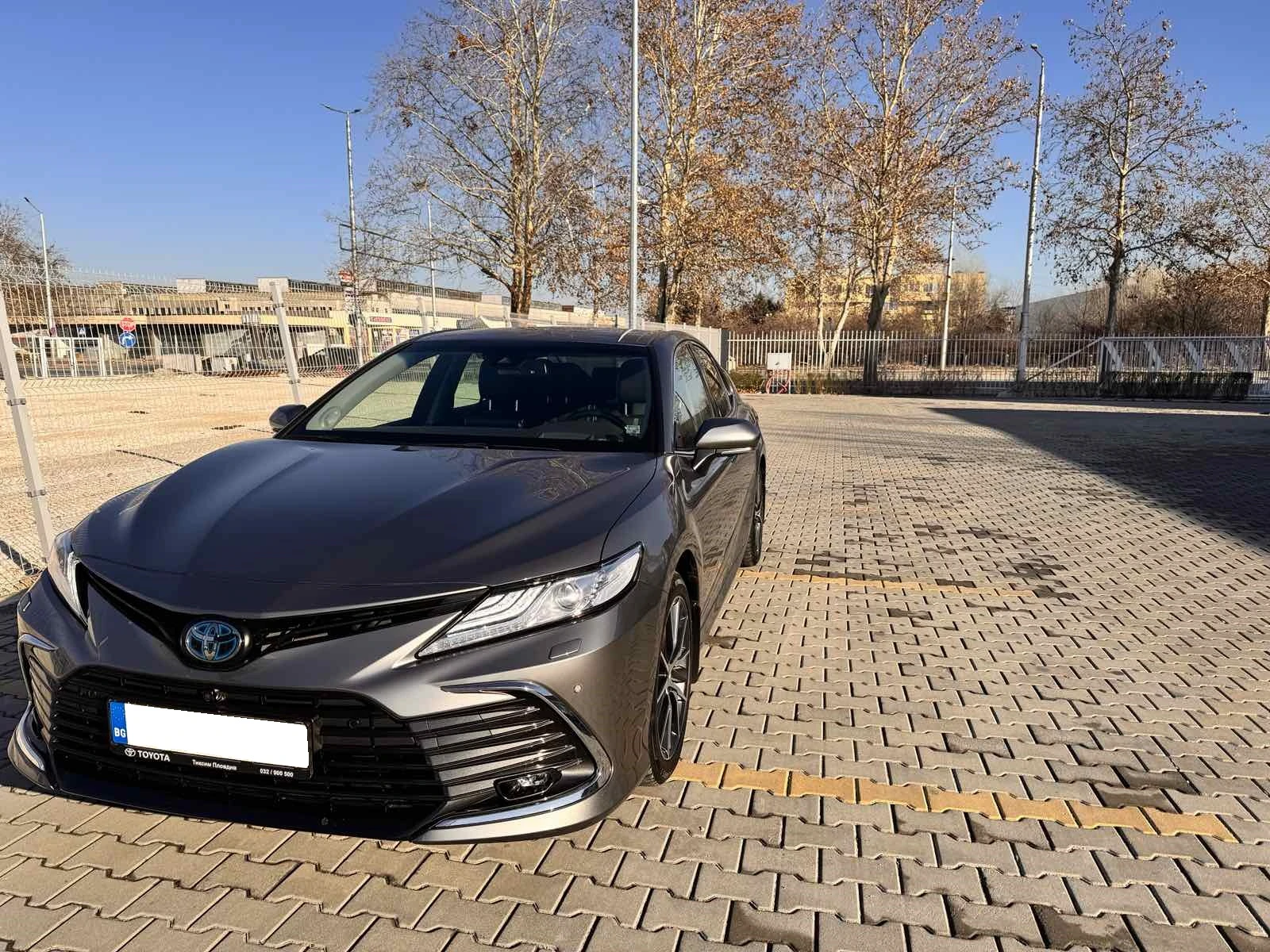 Toyota Camry 2, 5 HYBRID - изображение 3