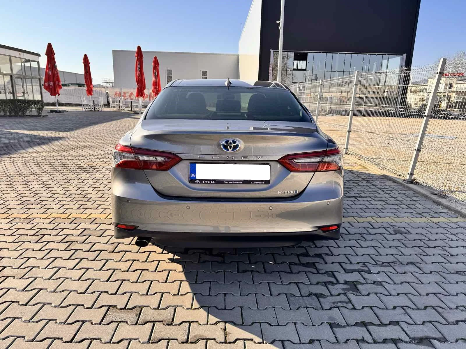 Toyota Camry 2, 5 HYBRID - изображение 5