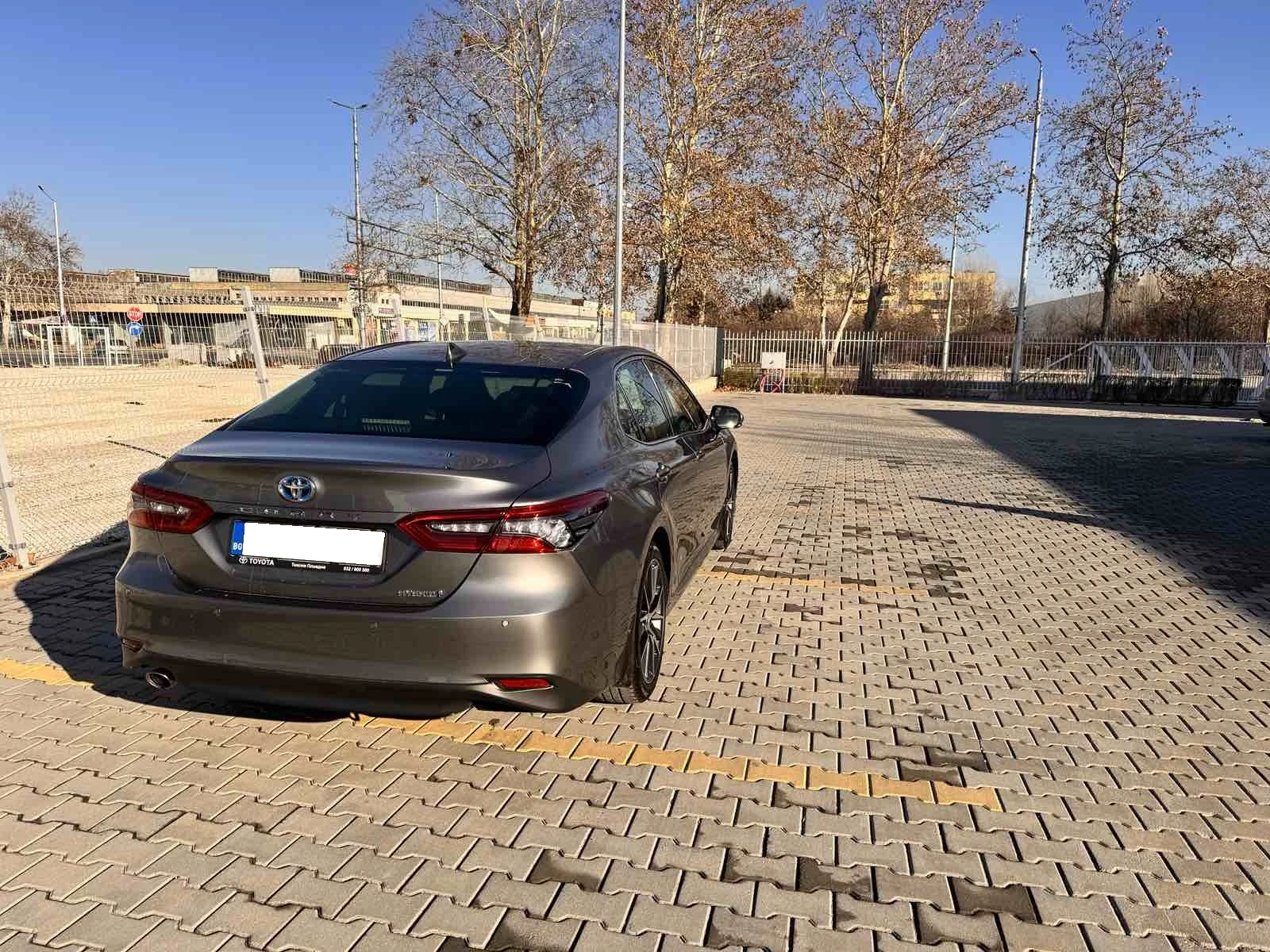 Toyota Camry 2, 5 HYBRID - изображение 6