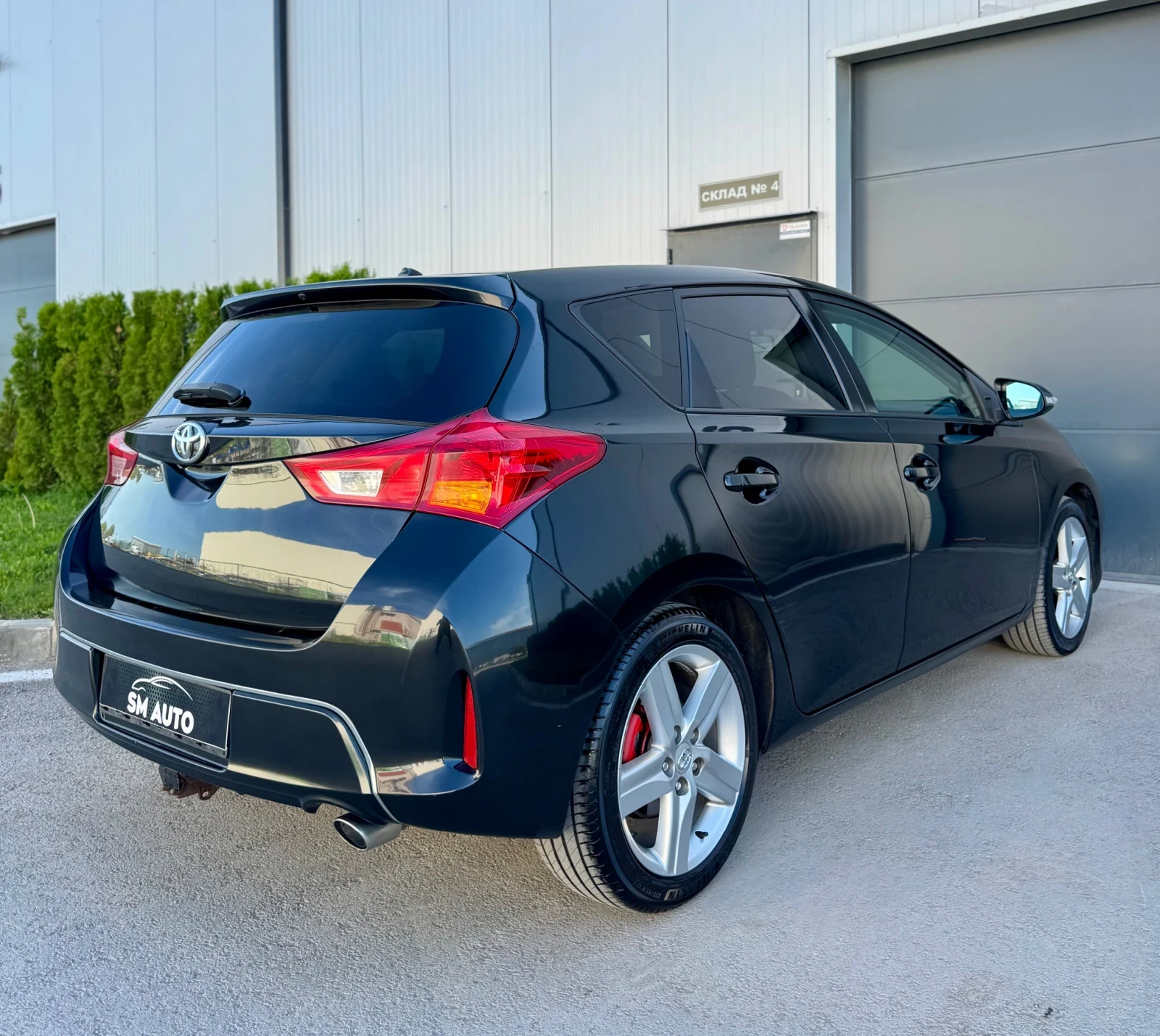 Toyota Auris 2.0D4D PANO - изображение 5