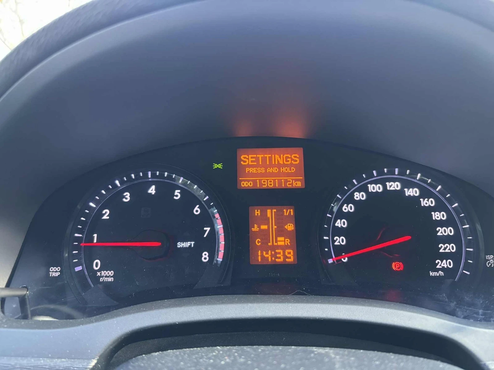 Toyota Avensis  - изображение 10