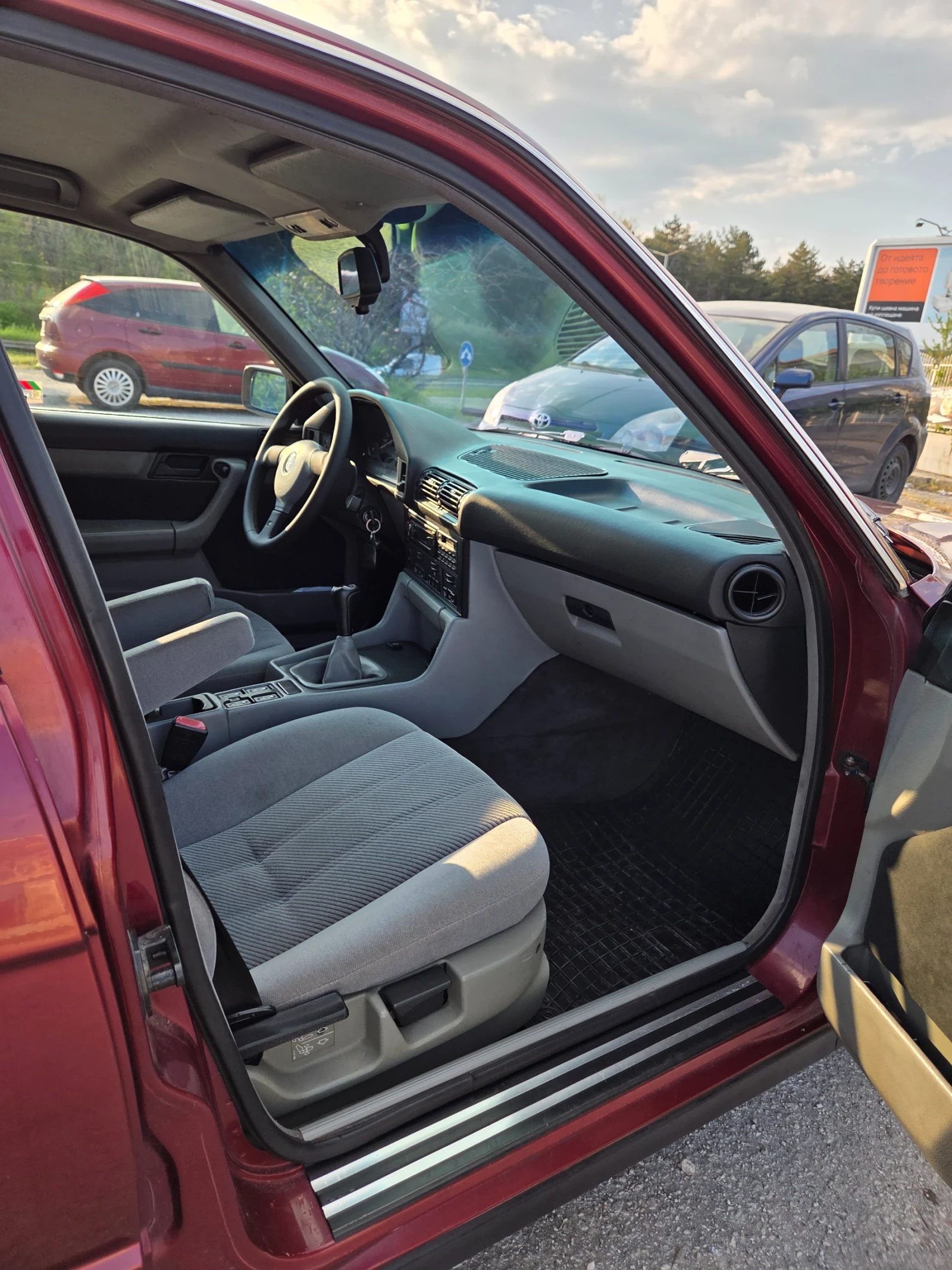 BMW 520, снимка 13 - Автомобили и джипове - 52323265