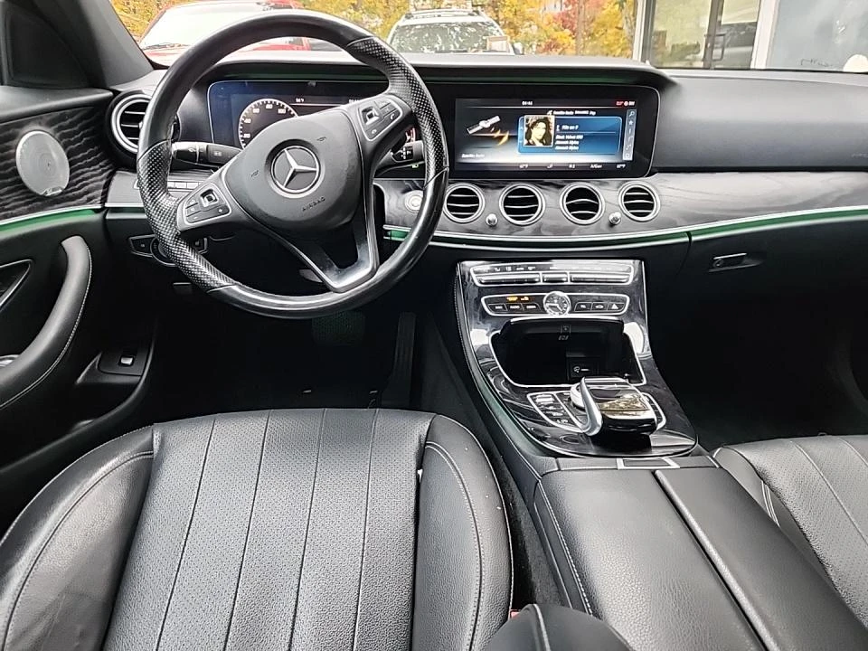 Mercedes-Benz E 300 Sport 4MATIC - изображение 8