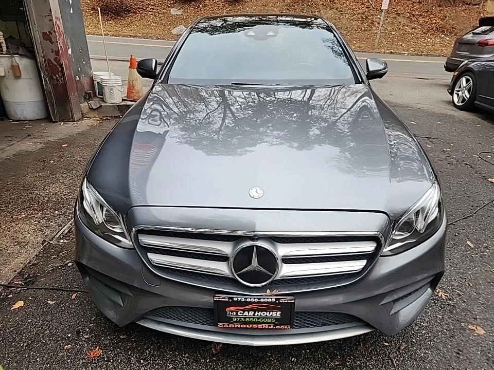 Mercedes-Benz E 300 Sport 4MATIC - изображение 5