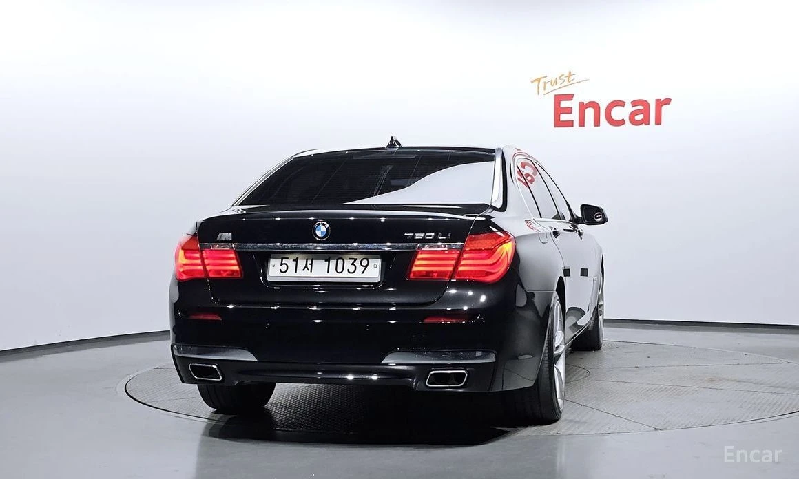 BMW 750  - изображение 4