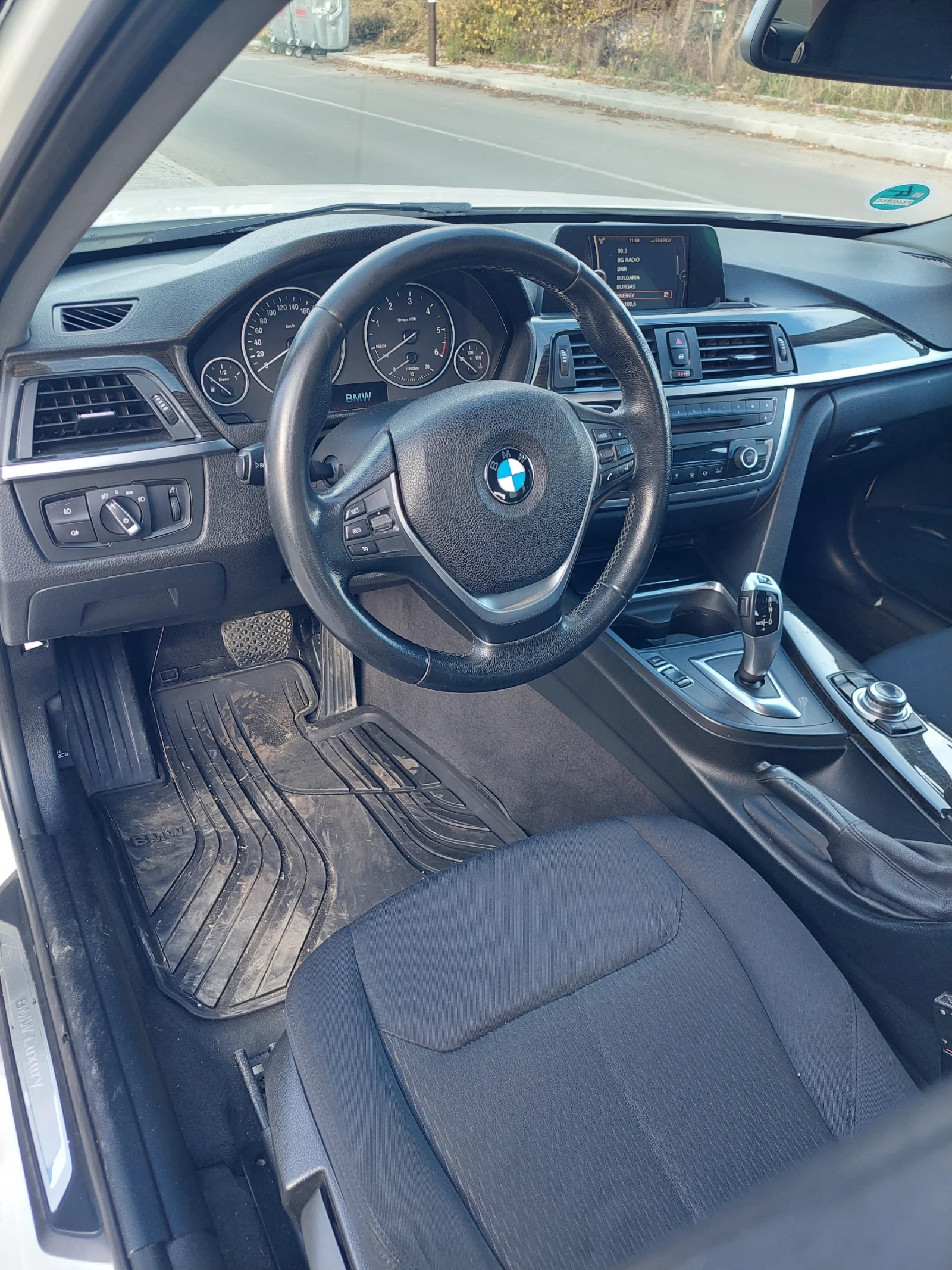 BMW 320  - изображение 9