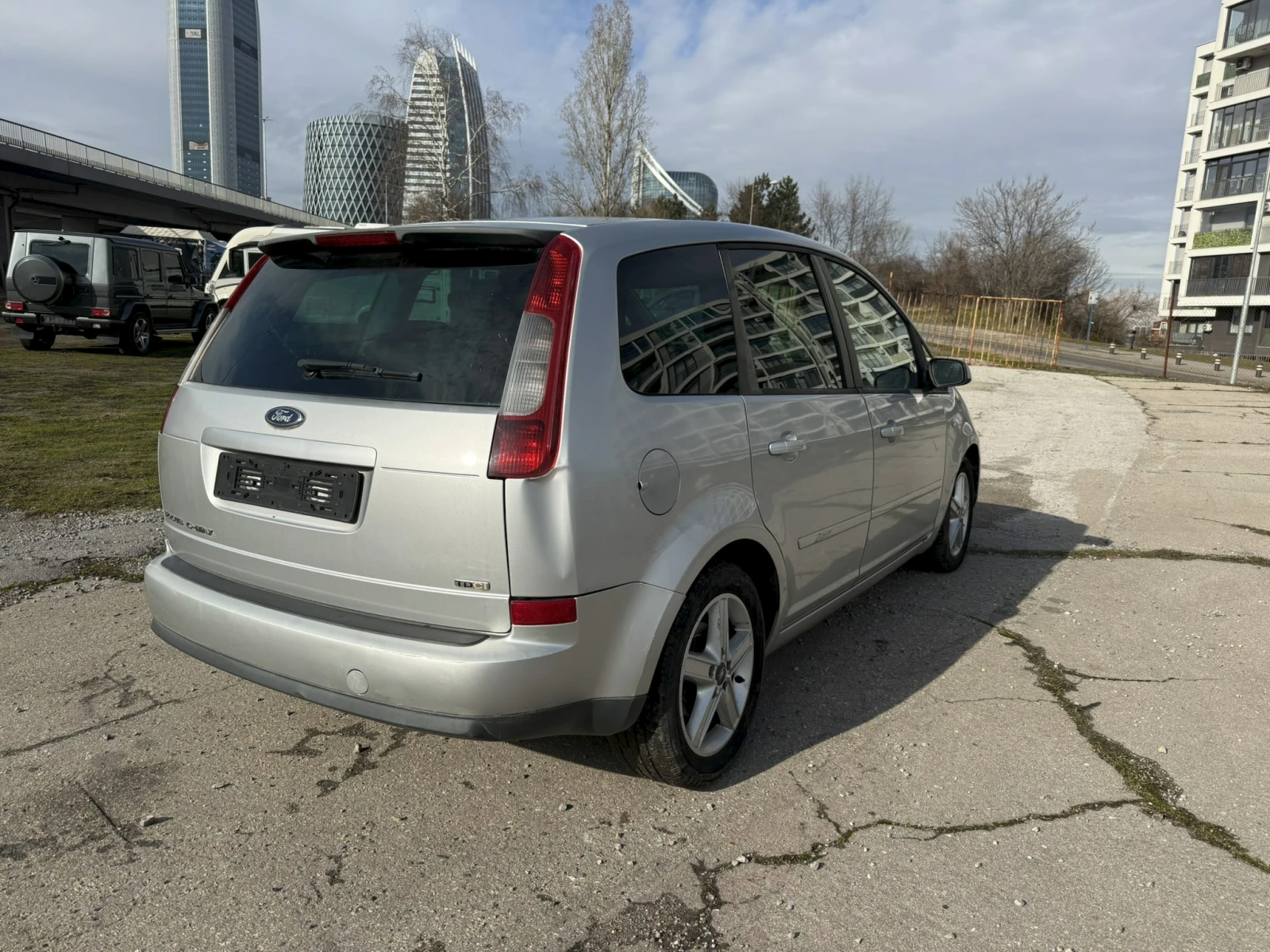 Ford C-max 1.6TDCI Ghia 90кс КЛИМАТИК - изображение 7
