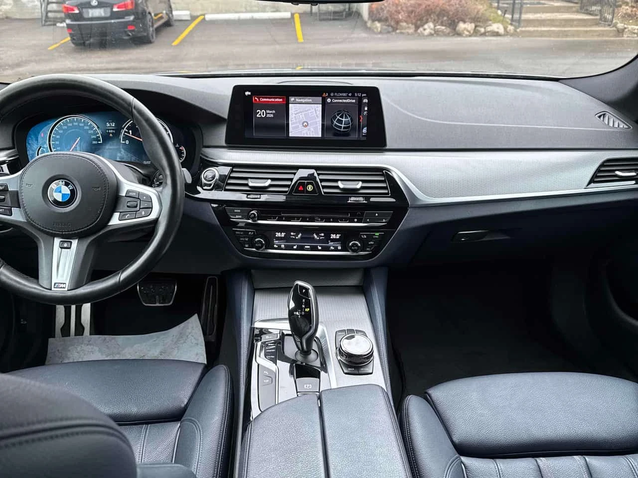 BMW 530 i xDrive/CARFAX/HARMAN KARDON/ШИБИДАХ/ПОДГРЕВИ, снимка 9 - Автомобили и джипове - 53918942