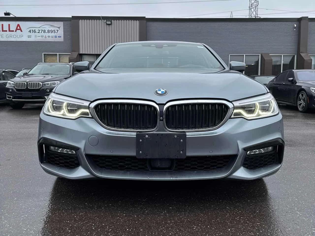 BMW 530 i xDrive/CARFAX/HARMAN KARDON/ШИБИДАХ/ПОДГРЕВИ, снимка 2 - Автомобили и джипове - 53918942