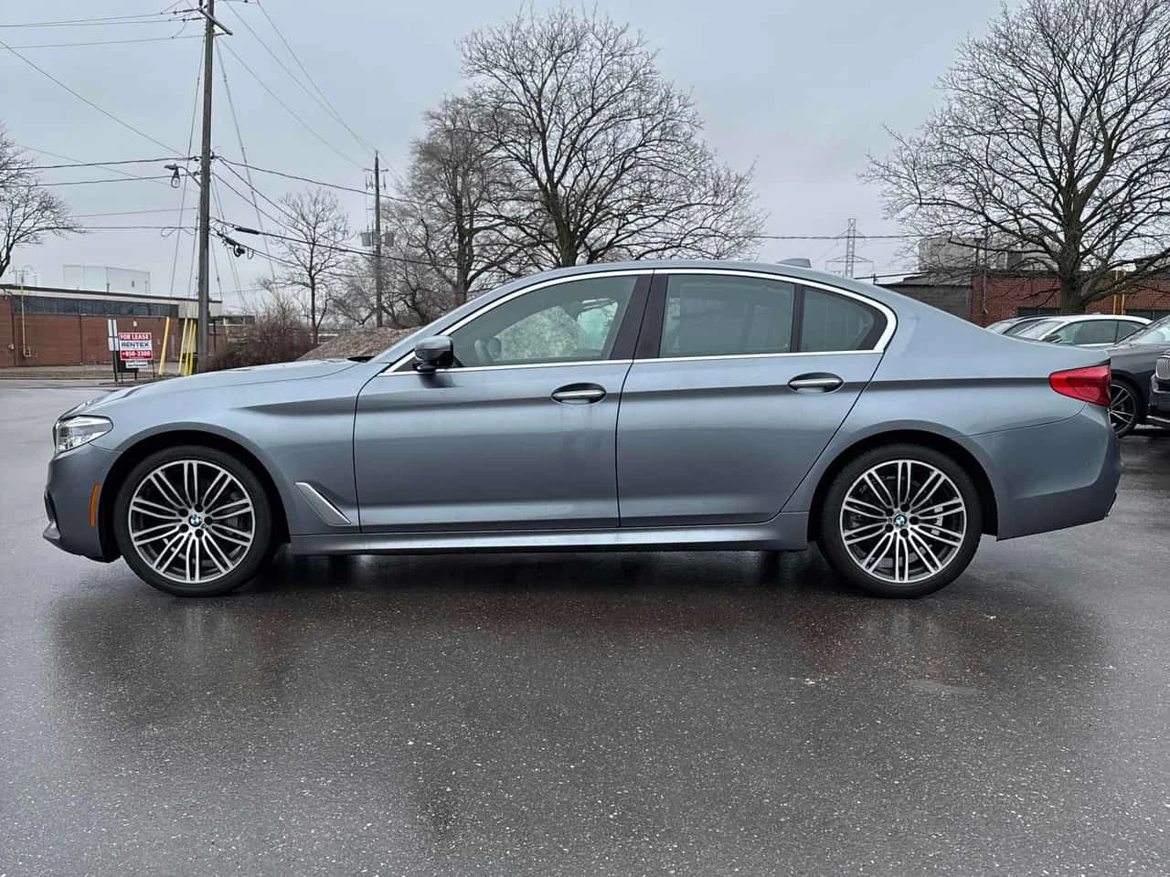 BMW 530 i xDrive/CARFAX/HARMAN KARDON/ШИБИДАХ/ПОДГРЕВИ, снимка 3 - Автомобили и джипове - 53918942