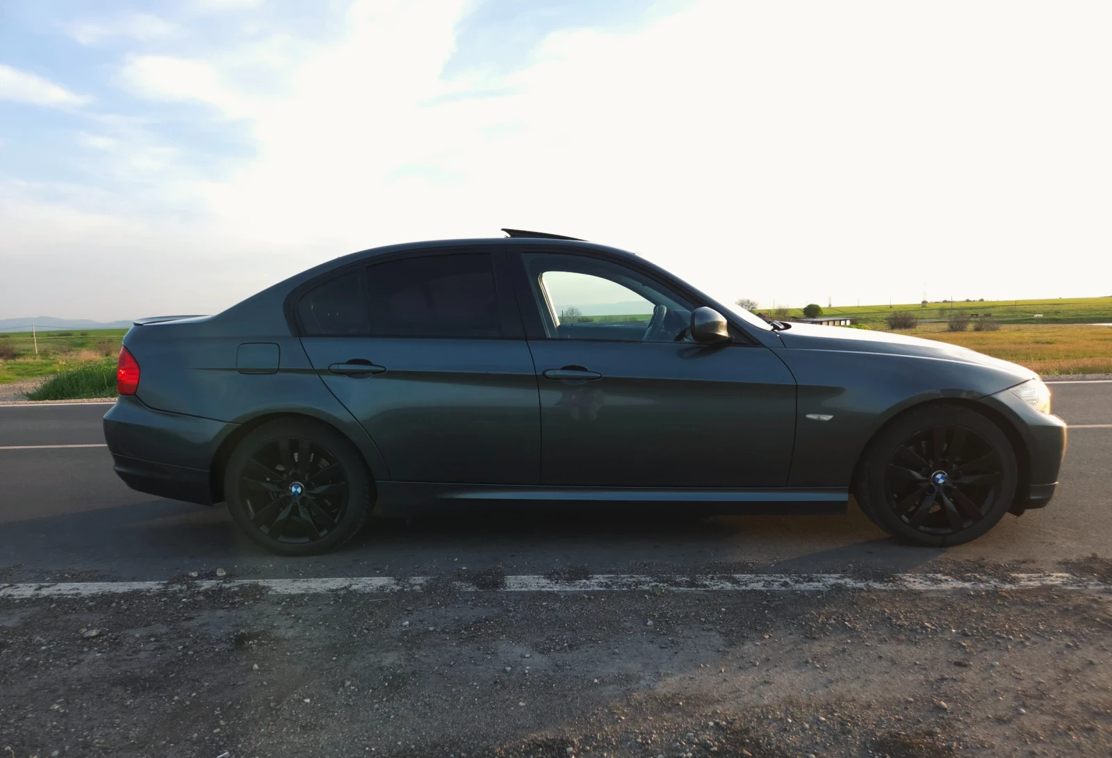 BMW 320, снимка 5 - Автомобили и джипове - 54238603