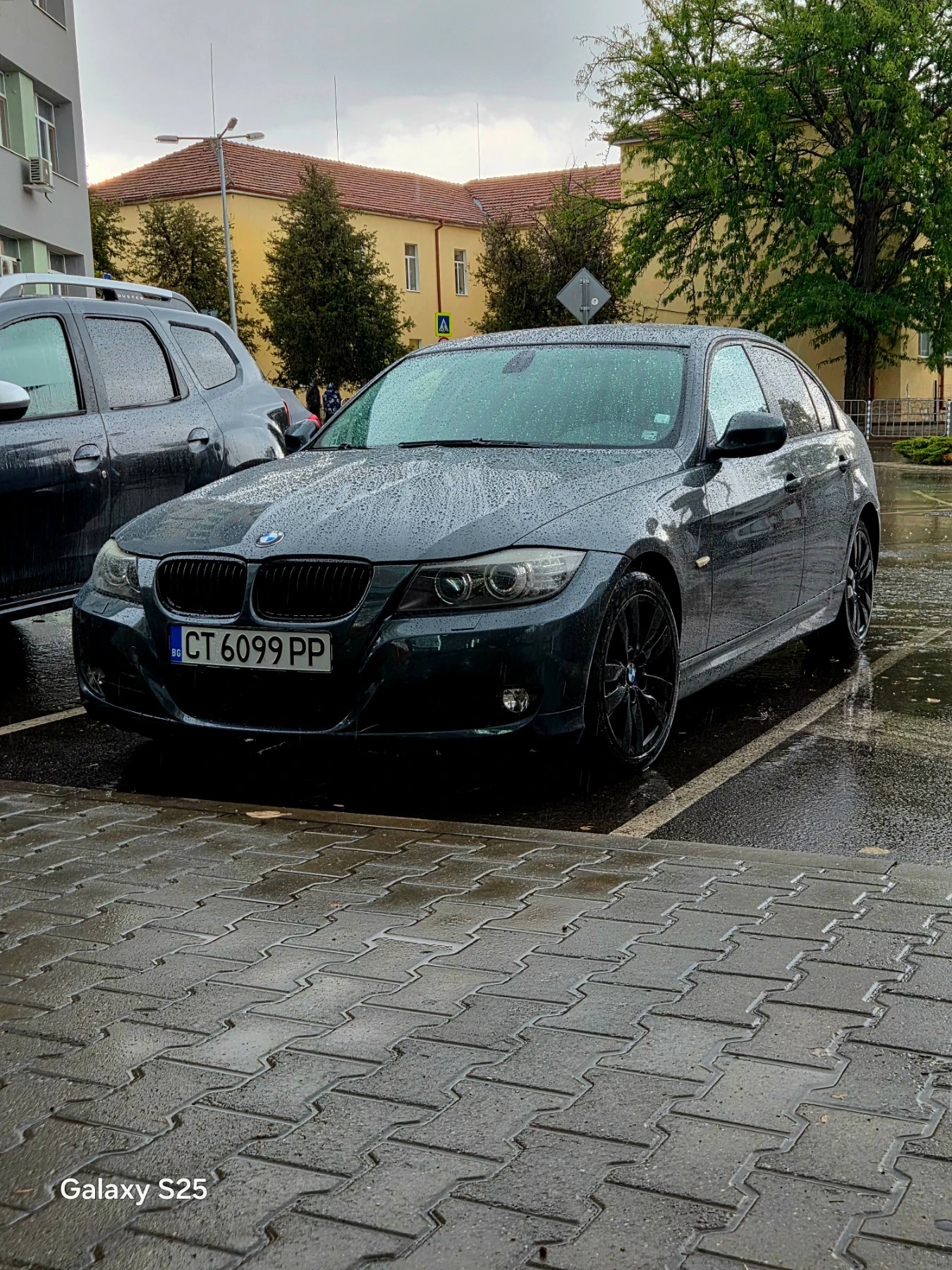 BMW 320, снимка 6 - Автомобили и джипове - 56369512