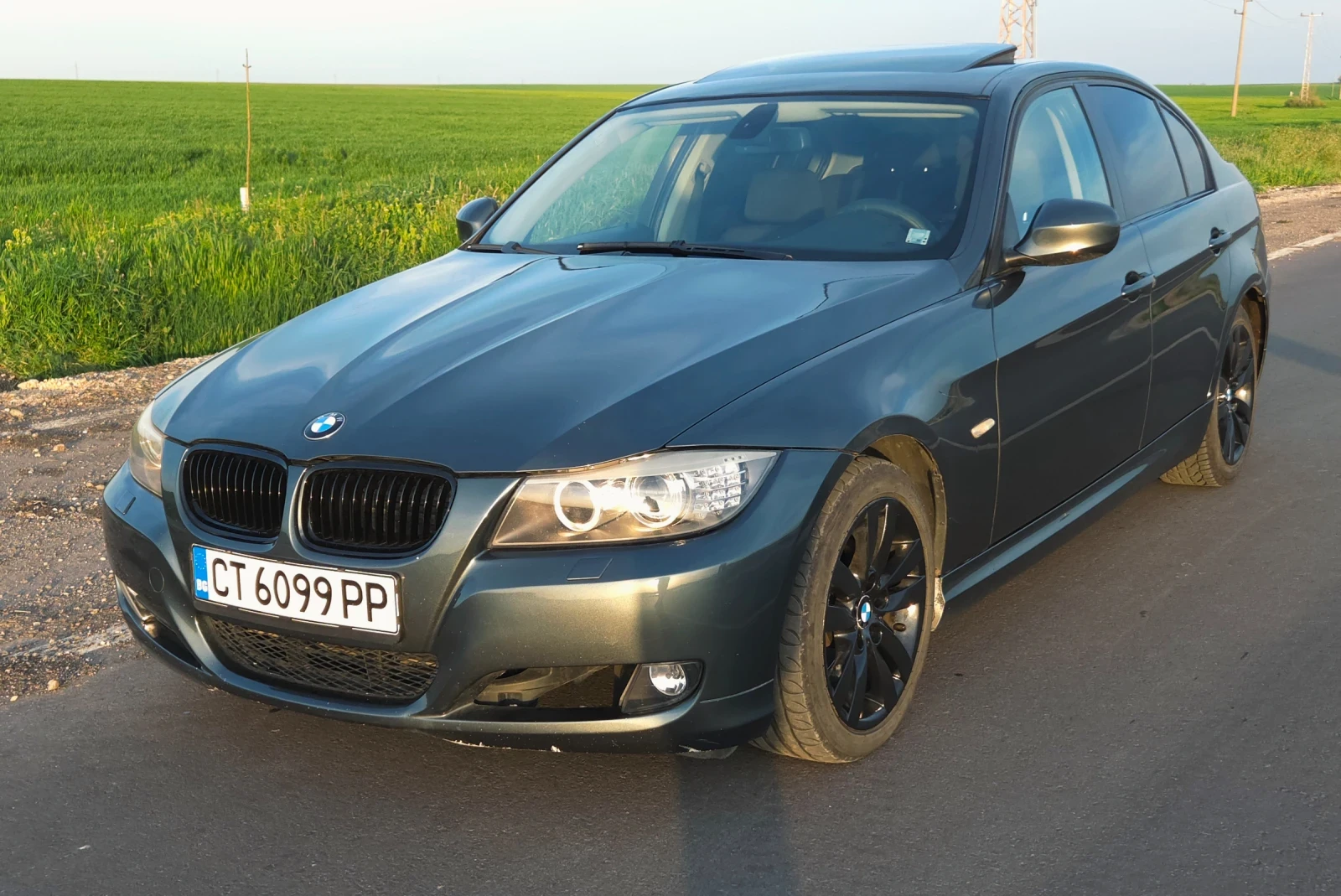 BMW 320, снимка 3 - Автомобили и джипове - 54238603