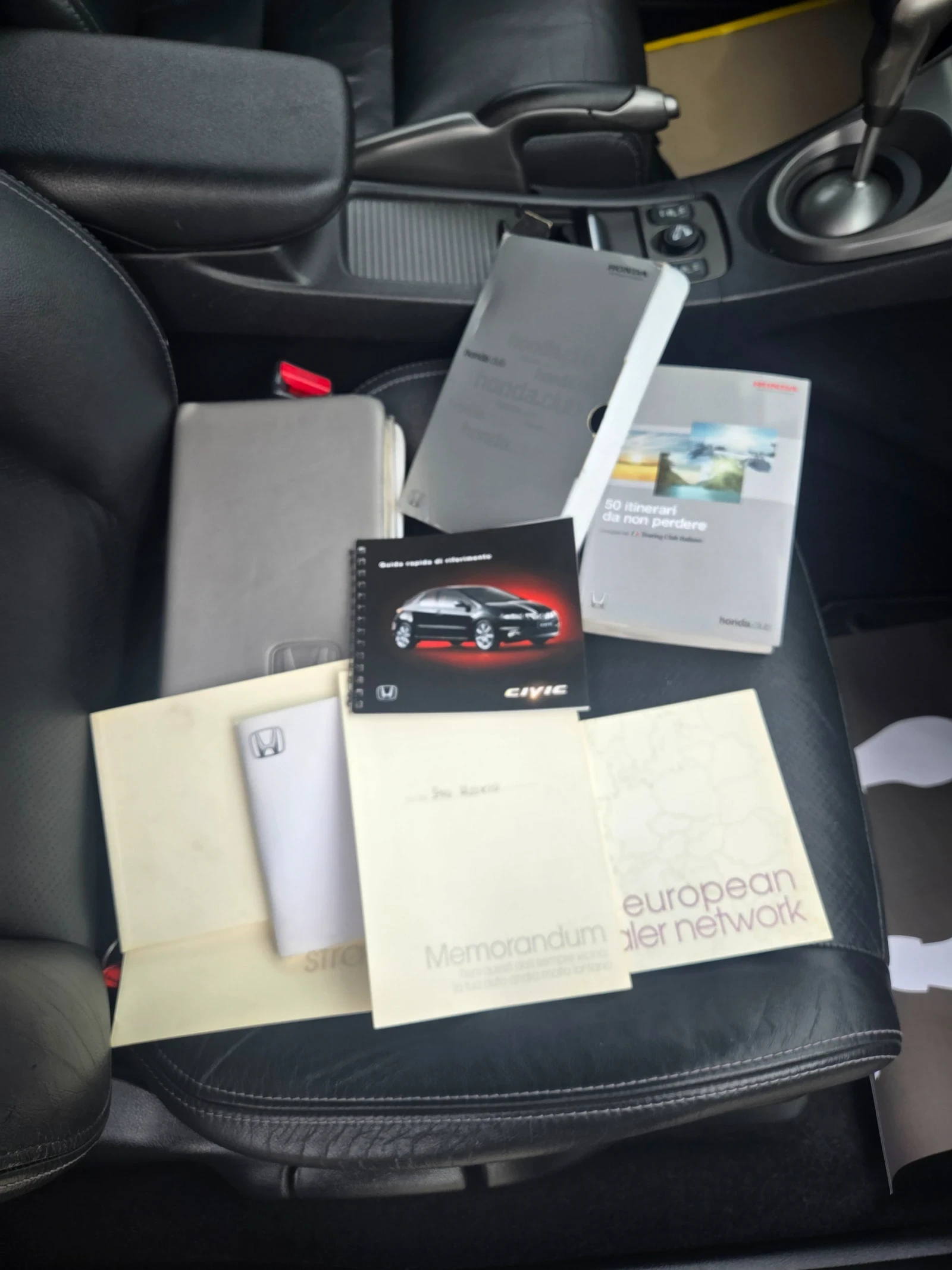 Honda Civic 2.2CTDI-FACE-LIFT, снимка 16 - Автомобили и джипове - 54358268