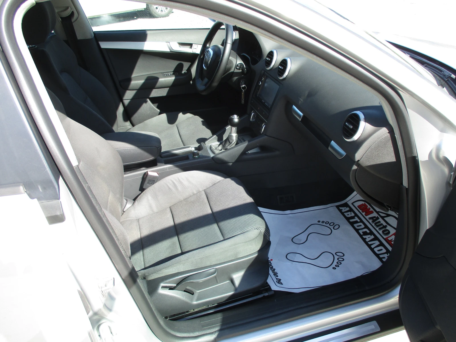 Audi A3 2.0TDI/140кс./6-СКОРОСТИ/КАТО НОВА, снимка 13 - Автомобили и джипове - 54428119