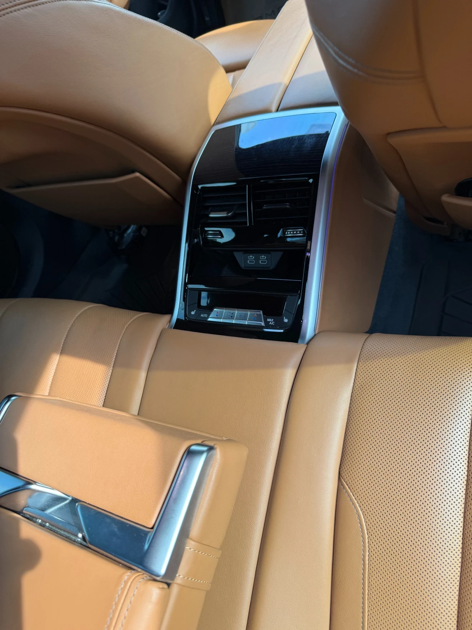 BMW 840 CARBON DISTRN LASER CRYSTL INDVDL 360 CMR, снимка 10 - Автомобили и джипове - 54455691
