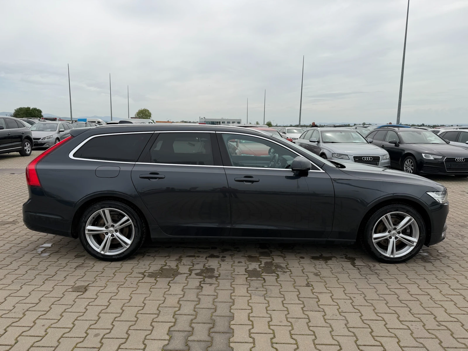 Volvo V90 2.0D4 AWD AVTOMAT/NAVI/KOJA/KAMERA EURO 6, снимка 5 - Автомобили и джипове - 54471677