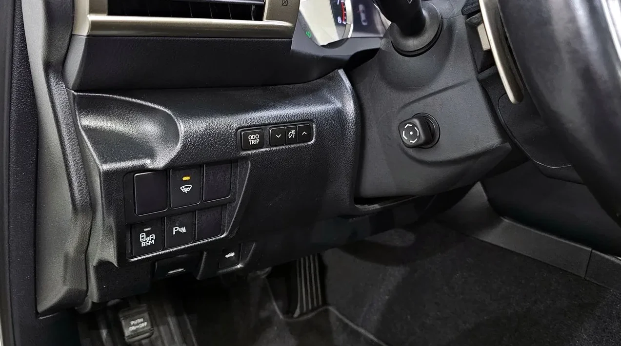 Lexus IS 200 T Supreme, снимка 9 - Автомобили и джипове - 54966653