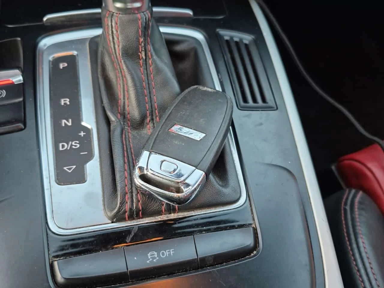 Audi S4 CARFAX/ШИБЕДАХ/ПОДГРЕВ/НАВИ/ПАМЕТ, снимка 8 - Автомобили и джипове - 55798750