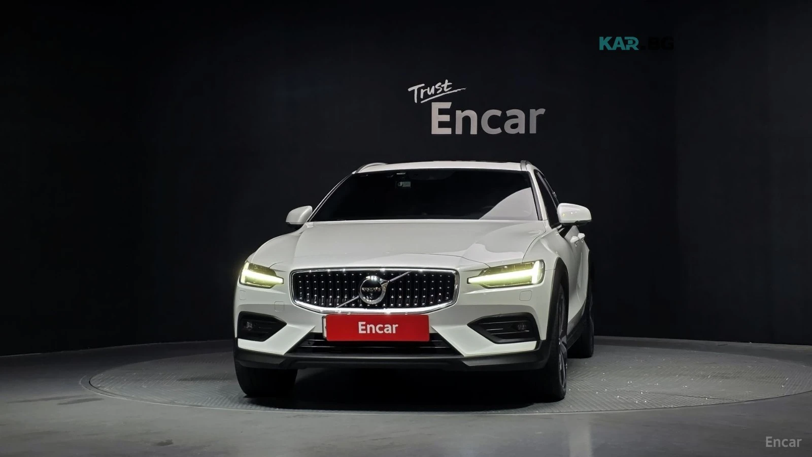 Volvo V60 Cross Country T5 Pro* 360* МАСАЖИ* ПАНО, снимка 3 - Автомобили и джипове - 55954983