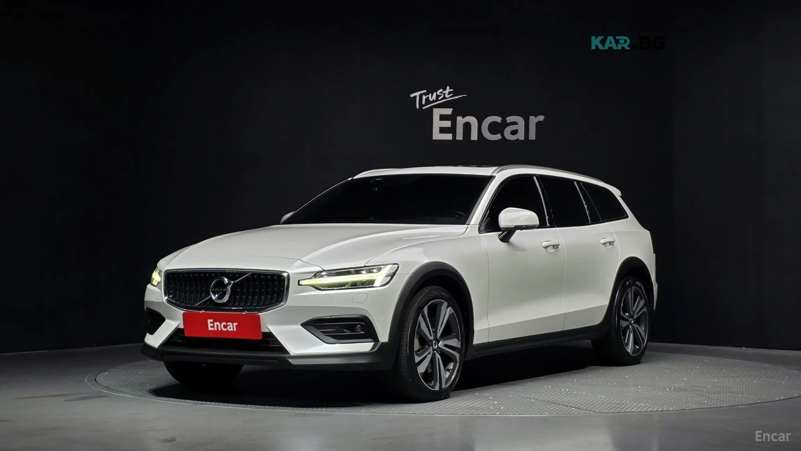 Volvo V60 Cross Country T5 Pro* 360* МАСАЖИ* ПАНО